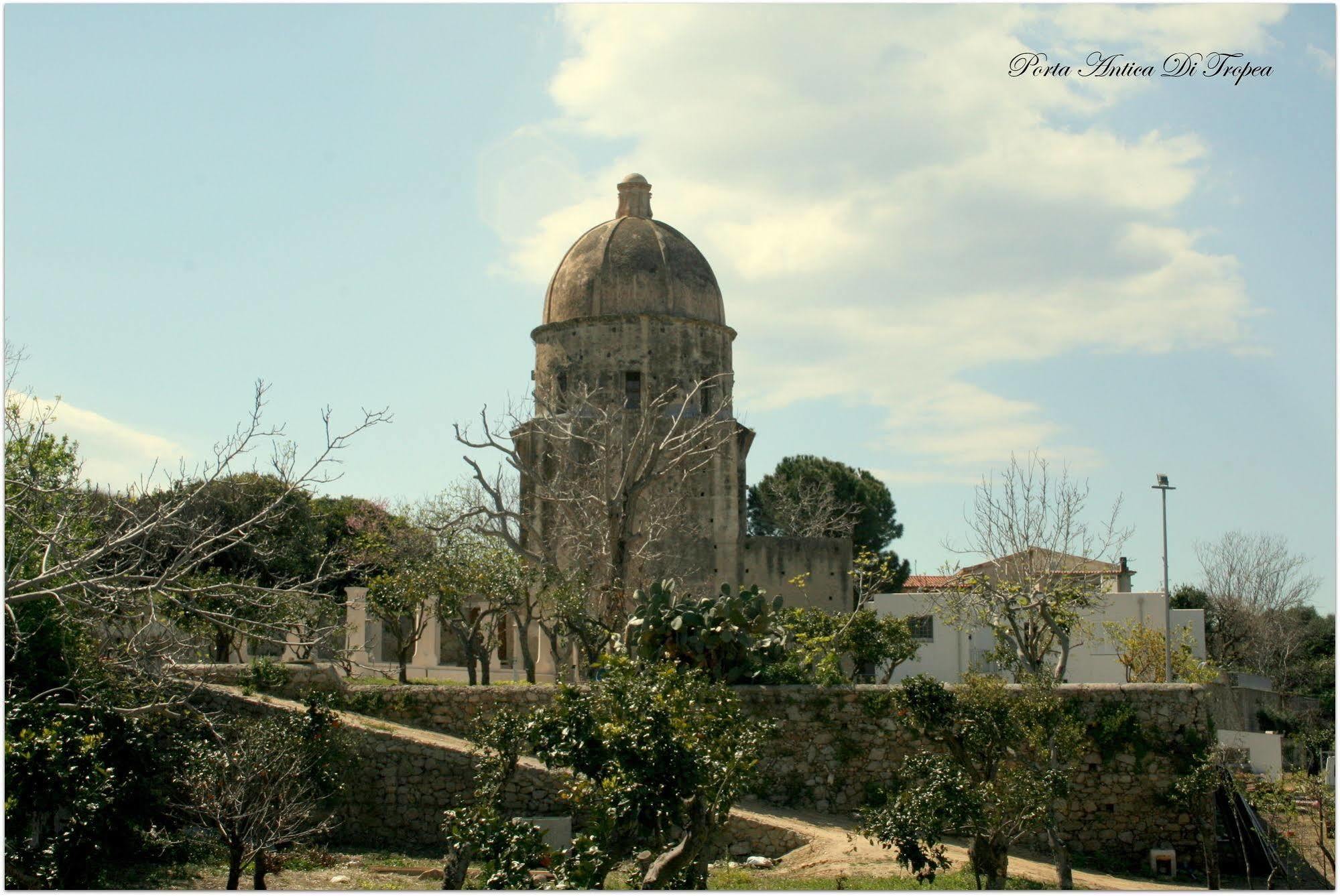 Appartamenti Porta Antica Di トロペーア エクステリア 写真